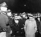 Spotkanie Marszałka Piłsudskiego z generalicją i oficerami na dziedzińcu Belwederu  w czasie gry wojennej 10  listopada  1926 roku.