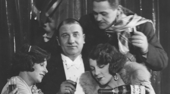  Bal sylwestrowy w teatrze Morskie Oko w Warszawie, 31.12.1930 r.  