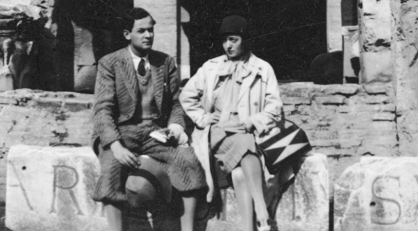  Aktorzy Maria Malicka i Zbigniew Sawan podczas podróży poślubnej w Rzymie w  1930 roku.  