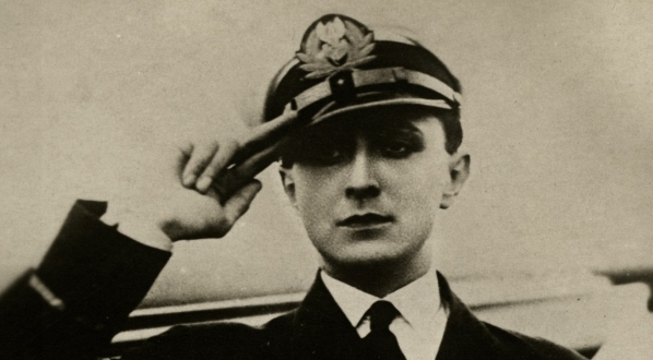  Jerzy Marr w filmie Henryka Szaro "Zew morza" z 1927 roku.  