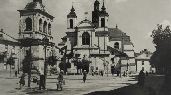  Stanisławów, kościół parafialny. (fot. Adam Lenkiewicz)  