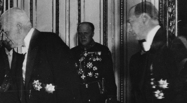  Złożenie listów uwierzytelniających prezydentowi RP Ignacemu Mościckiemu przez ambasadora Niemiec w Polsce Hansa Adolfa von Moltke na Zamku Królewskim w Warszawie 14.11.1934 r.  