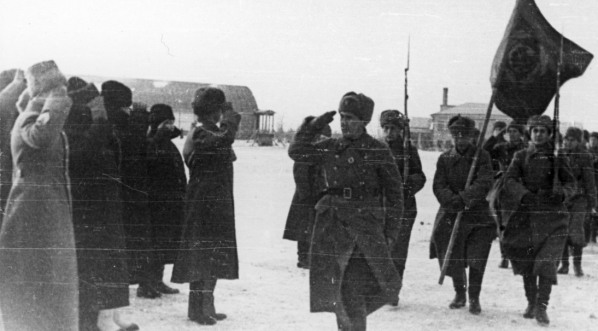  Wizyta Naczelnego Wodza gen. Władysława Sikorskiego w Armii Polskiej w ZSRR. (foto. Czesław Datka, listopad 1941 r.)  
