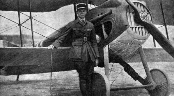  Podchorąży-pilot Stefan Pawlikowski we francuskiej eskadrze myśliwskiej „Spad” Nr 96 na froncie nad Sommą w lipcu 1918 r.  