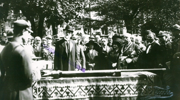  Poświęcenie sztandaru 52 Pułk Piechoty Strzelców Kresowych w Złoczowie 7.09.1924 r.  