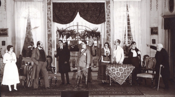  [Scena ze spektaklu "Bracia Lerche" Adama Asnyka w Teatrze Narodowym w Toruniu w 1927 roku.  