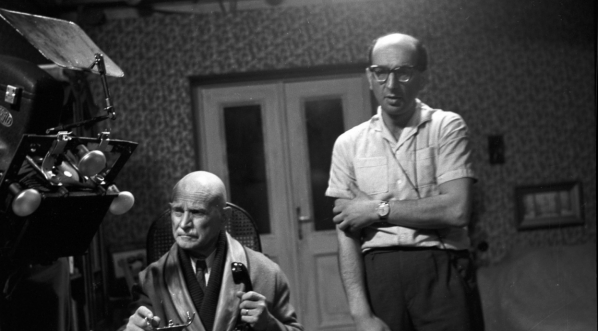  Aktor Kazimierz Opaliński i operator Jerzy Lipman podczas realizacji filmu "Gangsterzy i filantropi - Profesor" z 1962 roku.  