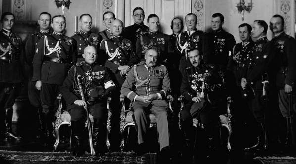  Wycieczka przedstawicieli estońskiej organizacji Kaitseliit w Warszawie w styczniu 1933 r.  