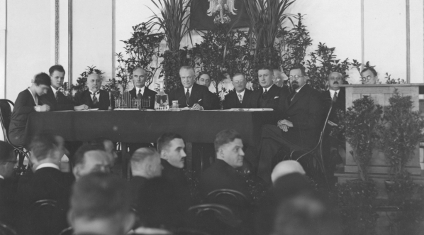  Zjazd członków Związku Obrony Kresów Zachodnich w Warszawie w listopadzie 1931 r.  